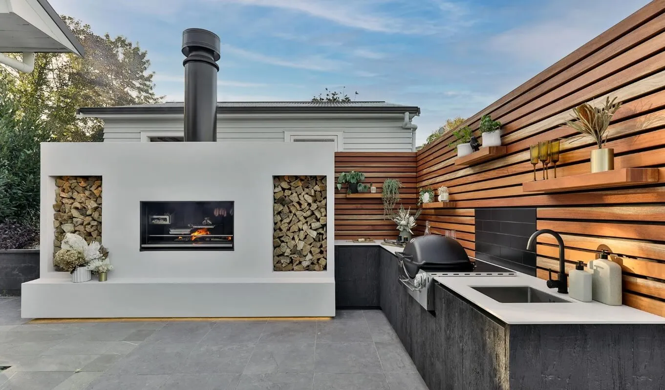 Outdoor Kitchen